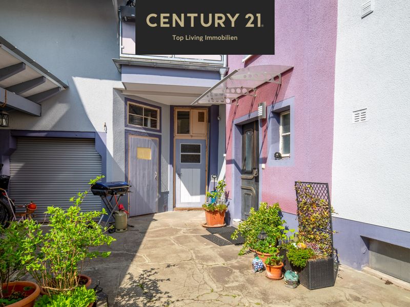 Zweifamilienhaus | Hof | Balkon | Hobbywerkstatt | 8 Zimmer